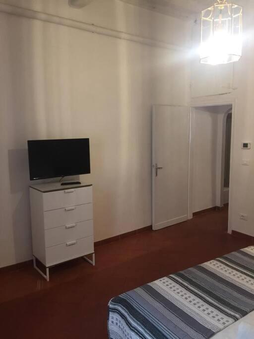Апартаменты Living In Centro Storico Флоренция Экстерьер фото